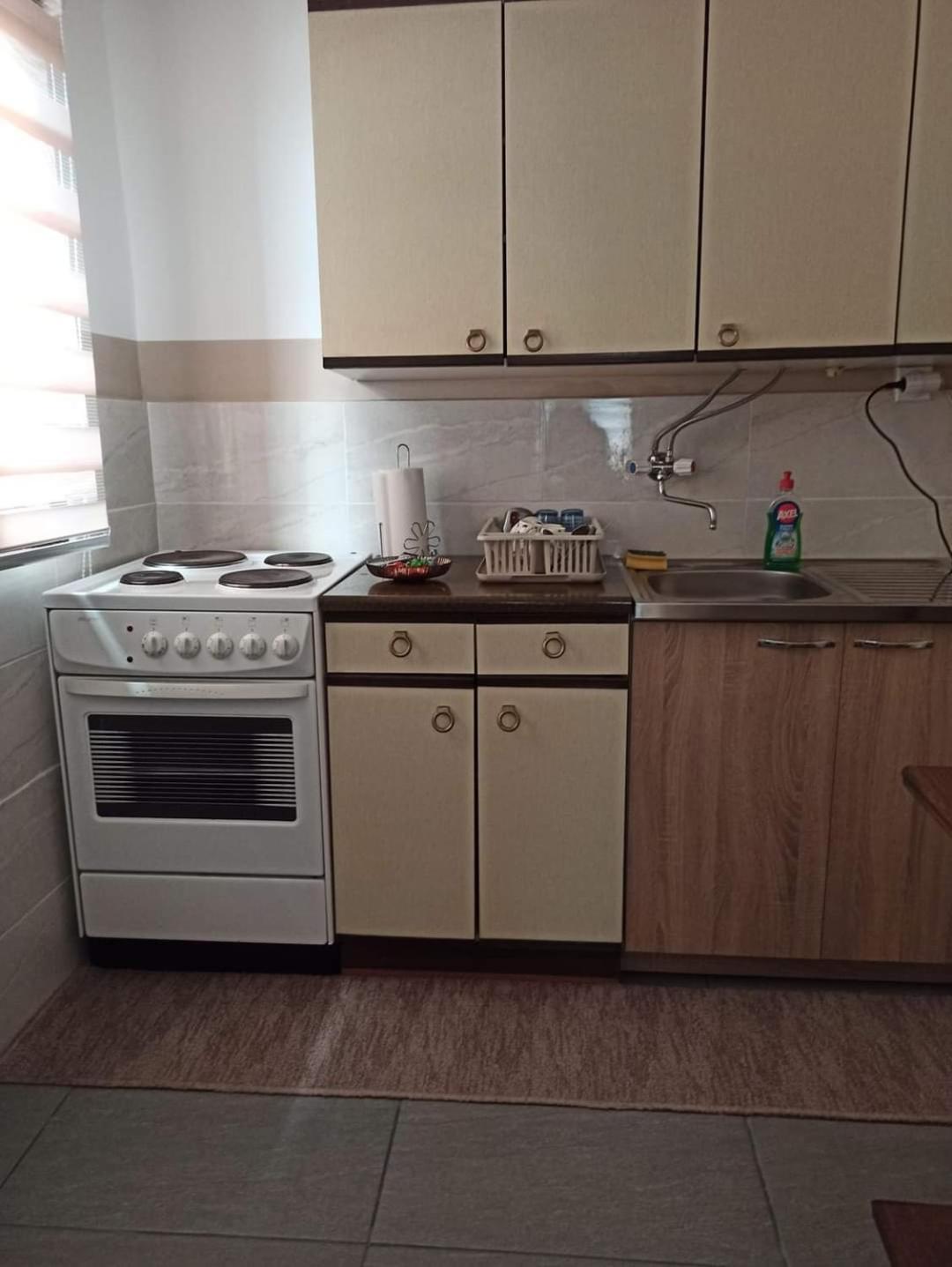 Apartman Kutak Appartement Pirot Buitenkant foto